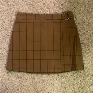 Brown mini skirt